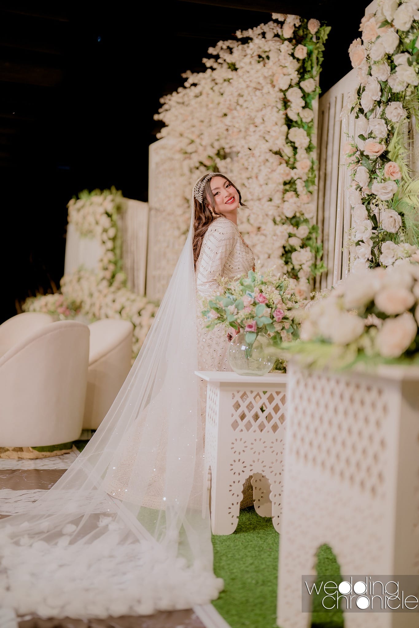 Luxury Hand-Crafted Long Floral Veil