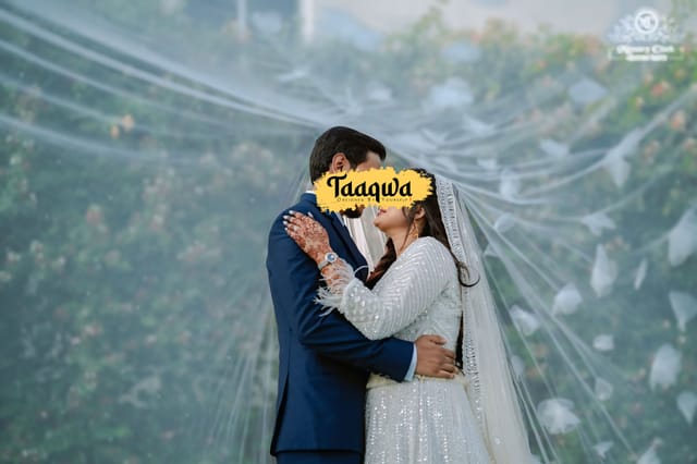 Luxury Hand-Crafted  White Floral Long Veil_img_2