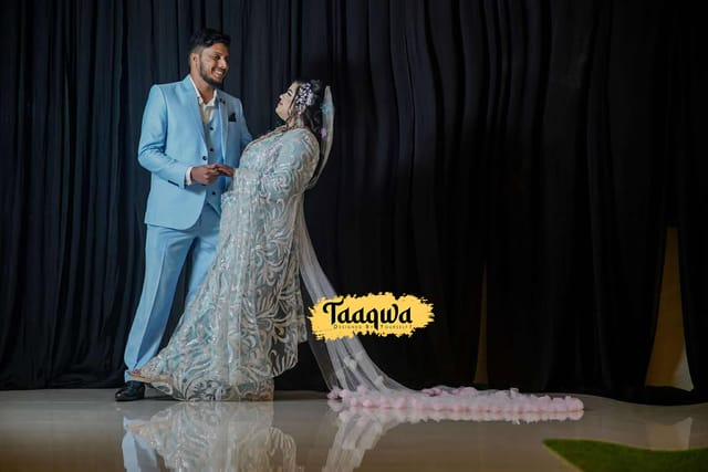 Luxury Hand-Crafted White/Pink Floral Long Veil_img_3